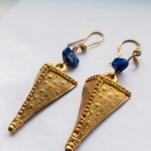 Beautiful Yellow Gold and Lapis Triangle Arrow Earrings
